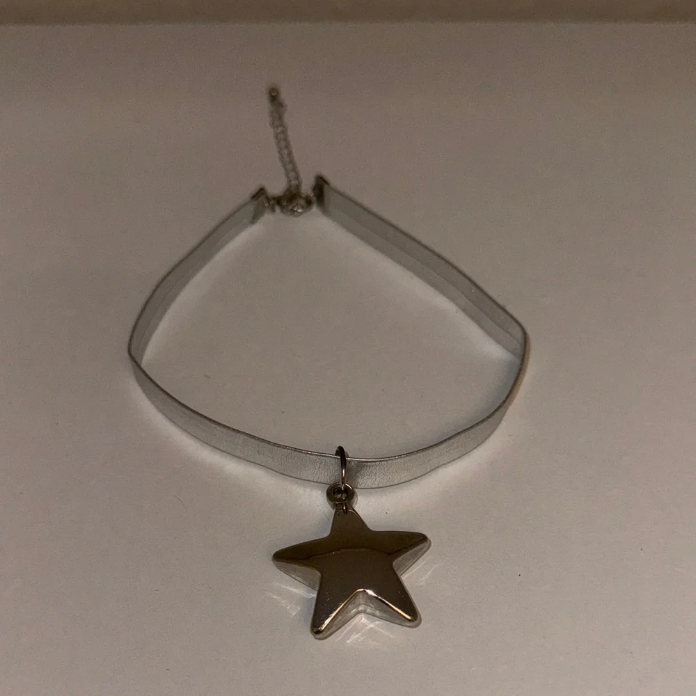 Chic Silver Star Necklace
